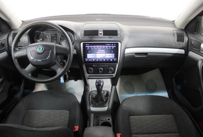 Skoda Octavia II (A5) Рестайлинг с пробегом 2012 года, цена 710 000 рублей, 206893 км, лифтбек, Автокод Объявления