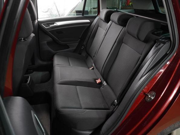 Volkswagen Golf VII Рестайлинг с пробегом 2019 года, цена 1 429 000 рублей, 163159 км, универсал, Автокод Объявления