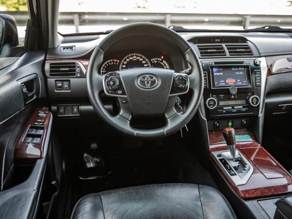 Toyota Camry VII (XV50) с пробегом 2014 года, цена 1 668 000 рублей, 237358 км, седан, Автокод Объявления