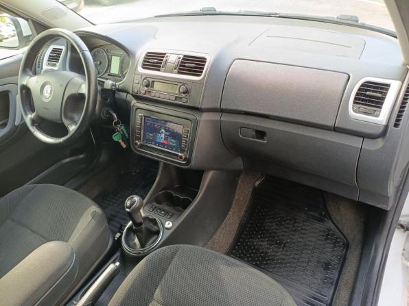 Skoda Fabia II с пробегом 2009 года, цена 449 000 рублей, 207849 км, универсал, Автокод Объявления