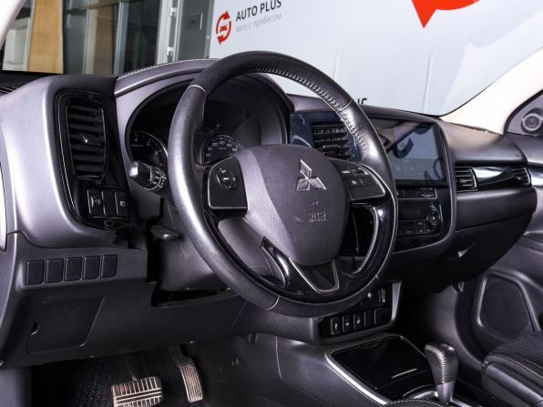 Mitsubishi Outlander III Рестайлинг 2 с пробегом 2018 года, цена 1 780 000 рублей, 204316 км, внедорожник, Автокод Объявления