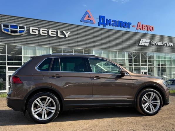Volkswagen Tiguan II с пробегом 2018 года, цена 3 040 000 рублей, 98031 км, внедорожник, Автокод Объявления