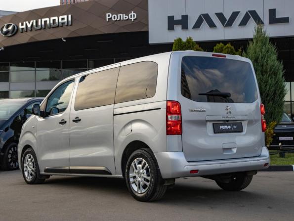 Peugeot Traveller I с пробегом 2021 года, цена 2 288 000 рублей, 247536 км, минивэн, Автокод Объявления