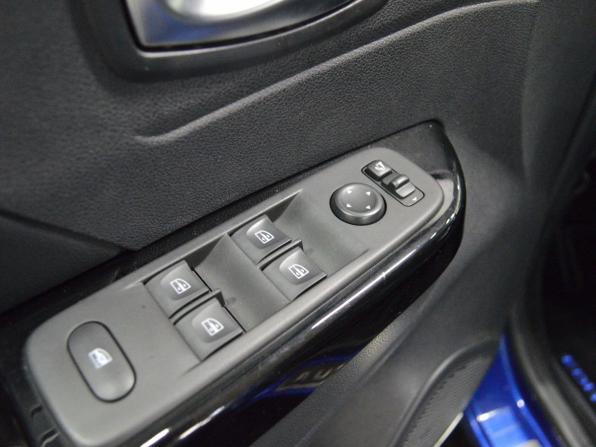 Renault Kaptur I Рестайлинг с пробегом 2020 года, цена 1 750 000 рублей, 58633 км, внедорожник, Автокод Объявления