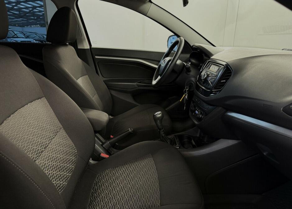 Lada (ВАЗ) Vesta I Москва  - изображение 12