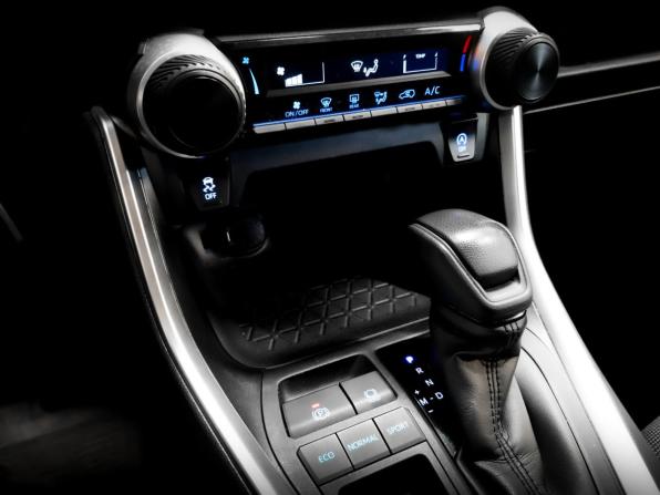 Toyota RAV4 V (XA50) с пробегом 2021 года, цена 2 935 000 рублей, 67467 км, внедорожник, Автокод Объявления