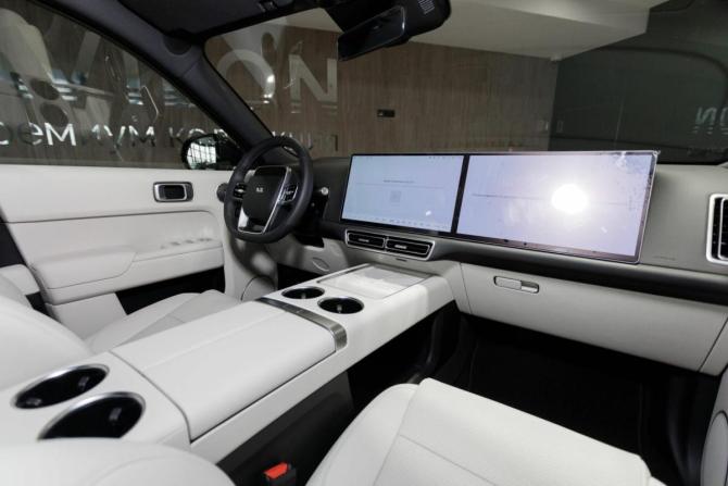 Новый Li Auto (Lixiang) L9 I Рестайлинг 2025 года, цена 12 152 715 рублей, внедорожник, Автокод Объявления