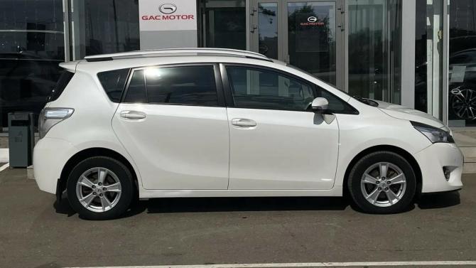 Toyota Verso I Рестайлинг с пробегом 2013 года, цена 1 450 000 рублей, 131147 км, компактвэн, Автокод Объявления