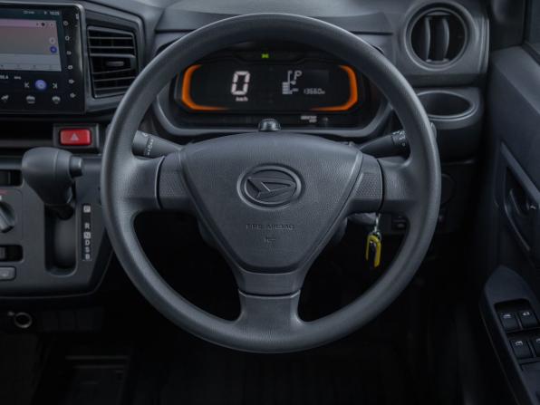 Daihatsu Mira e:S II с пробегом 2021 года, цена 900 000 рублей, 13500 км, хэтчбек, Автокод Объявления