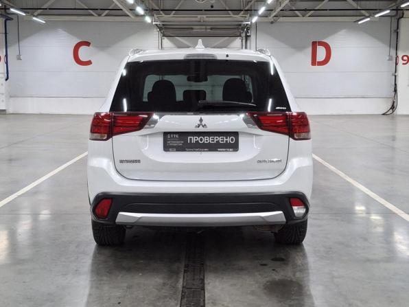 Mitsubishi Outlander III Рестайлинг 3 с пробегом 2018 года, цена 2 320 000 рублей, 86500 км, внедорожник, Автокод Объявления