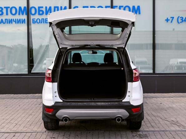 Ford Kuga II Рестайлинг с пробегом 2018 года, цена 1 220 000 рублей, 236227 км, внедорожник, Автокод Объявления