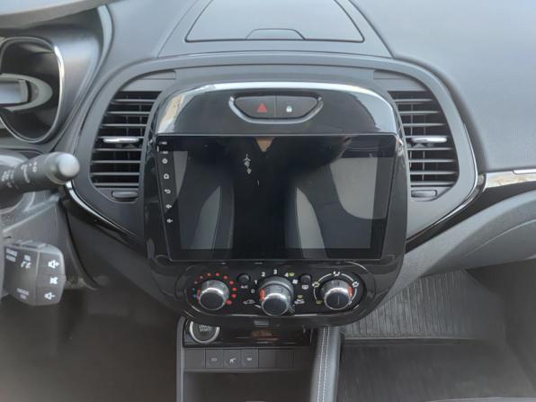 Renault Kaptur I Рестайлинг с пробегом 2021 года, цена 1 666 000 рублей, 29800 км, внедорожник, Автокод Объявления