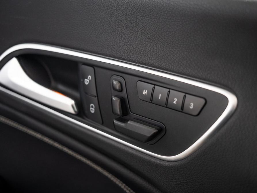 Mercedes-Benz CLA I (C117 X117) Иркутск  - изображение 17