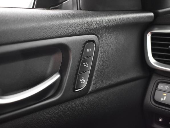 Kia Optima IV Рестайлинг с пробегом 2019 года, цена 2 199 900 рублей, 130844 км, седан, Автокод Объявления