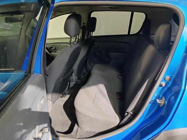 Renault Sandero II с пробегом 2015 года, цена 819 000 рублей, 125809 км, хэтчбек, Автокод Объявления