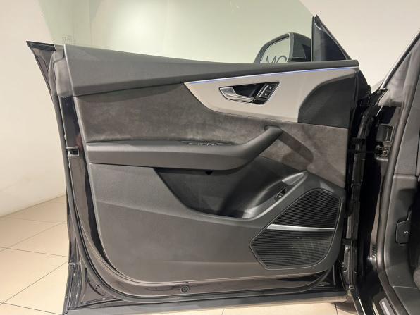 Audi Q8 I (4M) с пробегом 2020 года, цена 8 899 000 рублей, 25569 км, внедорожник, Автокод Объявления