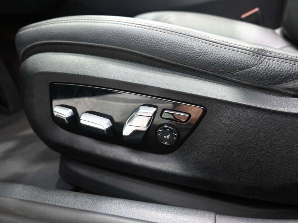 BMW 5 серии VII (G30/G31/G38) с пробегом 2019 года, цена 4 249 900 рублей, 117850 км, седан, Автокод Объявления
