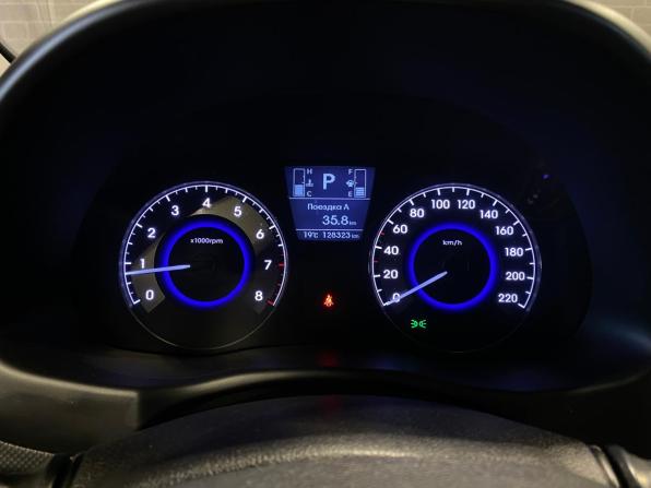 Hyundai Solaris I Рестайлинг с пробегом 2014 года, цена 1 240 000 рублей, 128323 км, хэтчбек, Автокод Объявления