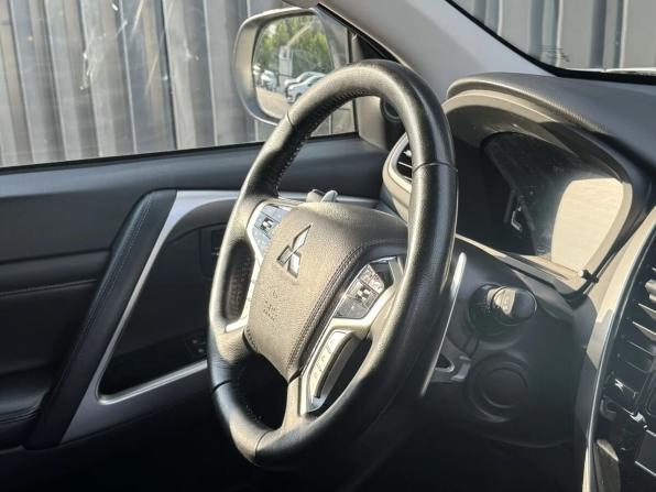 Mitsubishi Montero Sport III Рестайлинг с пробегом 2022 года, цена 3 680 000 рублей, 98000 км, внедорожник, Автокод Объявления