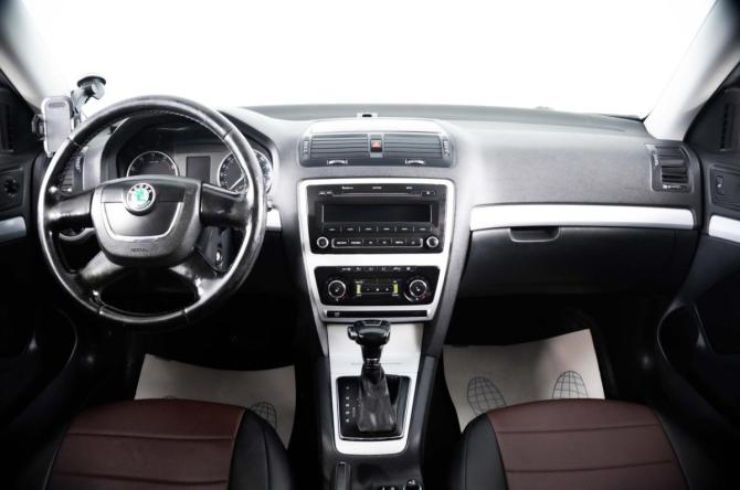 Skoda Octavia II (A5) Рестайлинг с пробегом 2011 года, цена 679 000 рублей, 314023 км, лифтбек, Автокод Объявления