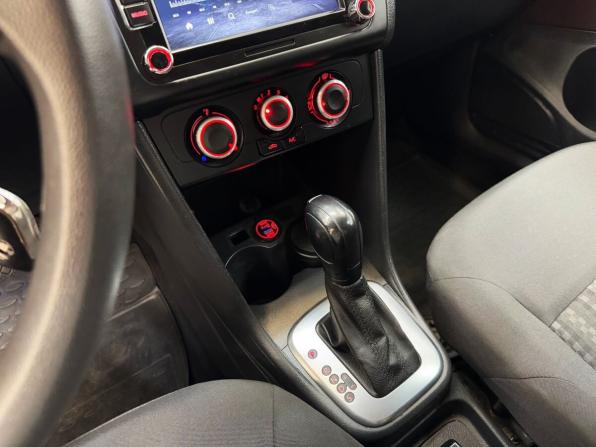 Volkswagen Polo V Рестайлинг с пробегом 2019 года, цена 929 000 рублей, 135821 км, седан, Автокод Объявления