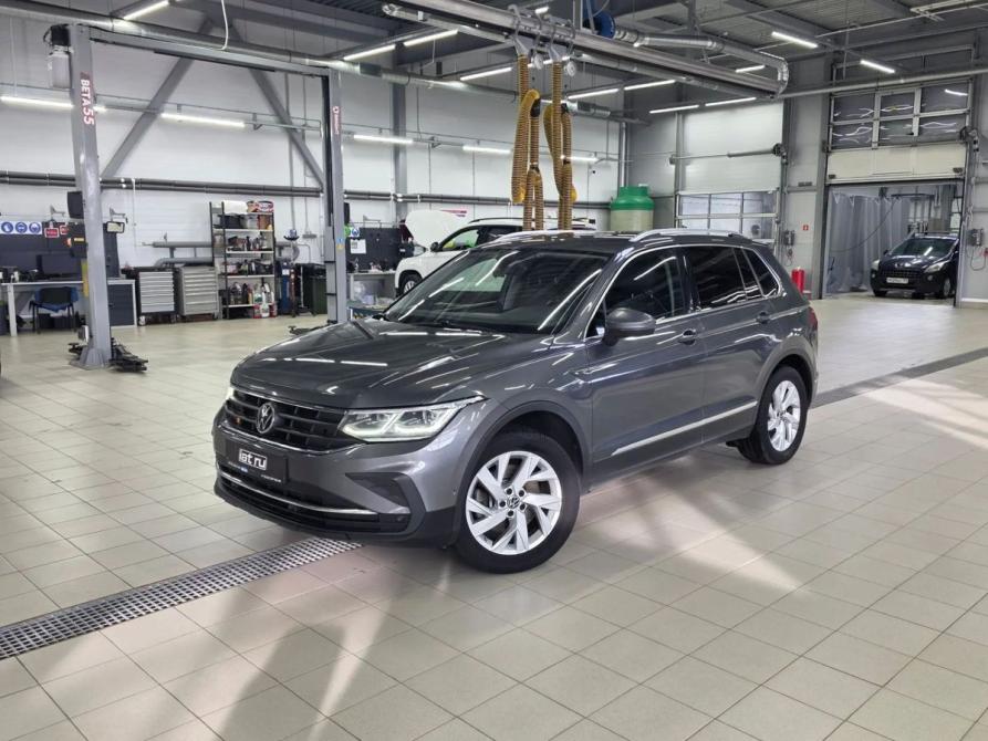 Volkswagen Tiguan II Рестайлинг Санкт-Петербург  - изображение 1