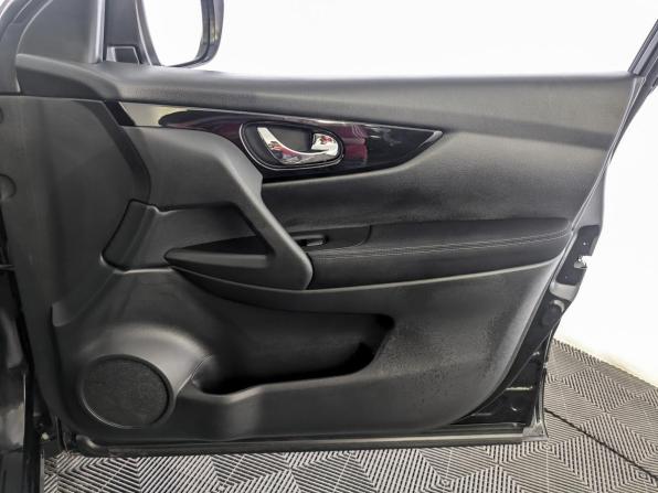 Nissan Qashqai II с пробегом 2018 года, цена 1 645 000 рублей, 120660 км, внедорожник, Автокод Объявления