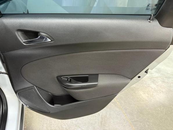 Opel Astra J Рестайлинг с пробегом 2013 года, цена 560 000 рублей, 220132 км, хэтчбек, Автокод Объявления