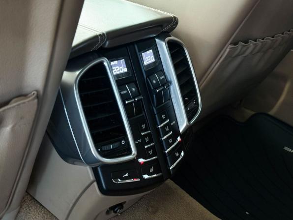 Porsche Cayenne II (958) с пробегом 2011 года, цена 1 997 000 рублей, 181464 км, внедорожник, Автокод Объявления