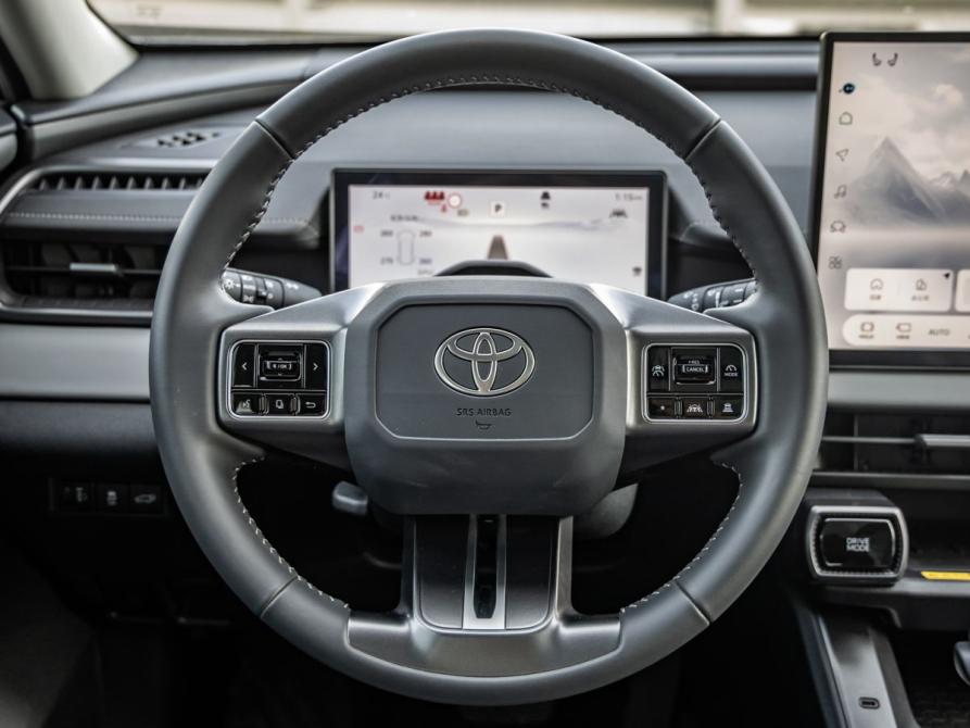 Toyota RAV4 VI (XA60) Волгоград  - изображение 25