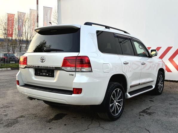 Toyota Land Cruiser 200 Series Рестайлинг 2 с пробегом 2016 года, цена 5 890 000 рублей, 171444 км, внедорожник, Автокод Объявления
