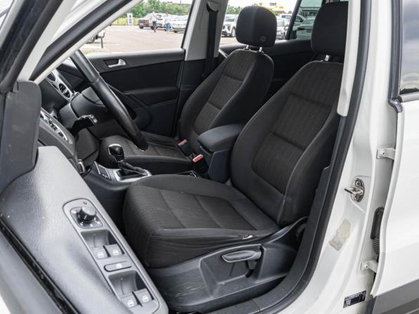 Volkswagen Tiguan I Рестайлинг с пробегом 2013 года, цена 1 020 000 рублей, 176137 км, внедорожник, Автокод Объявления
