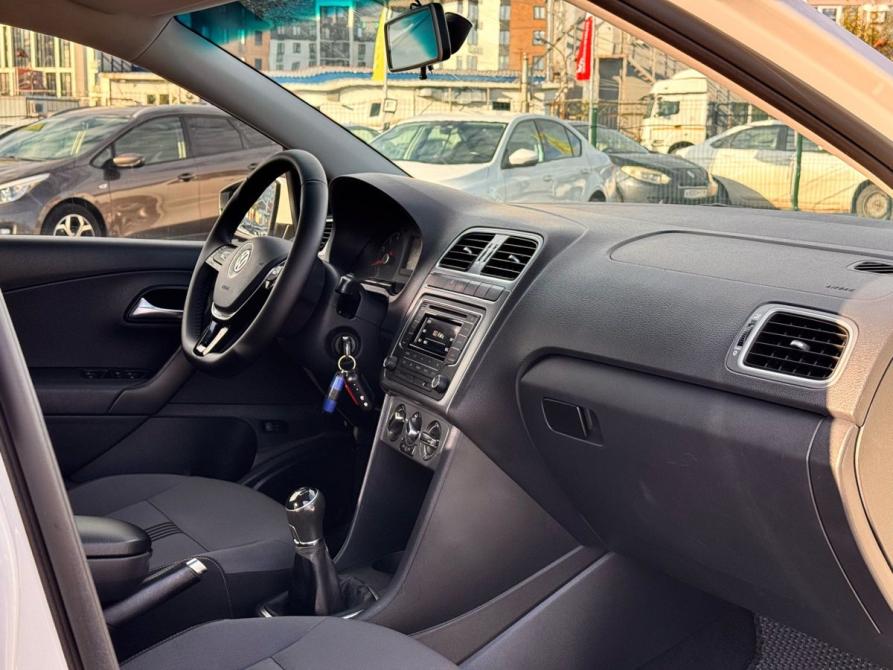 Volkswagen Polo V Рестайлинг Ижевск  - изображение 17