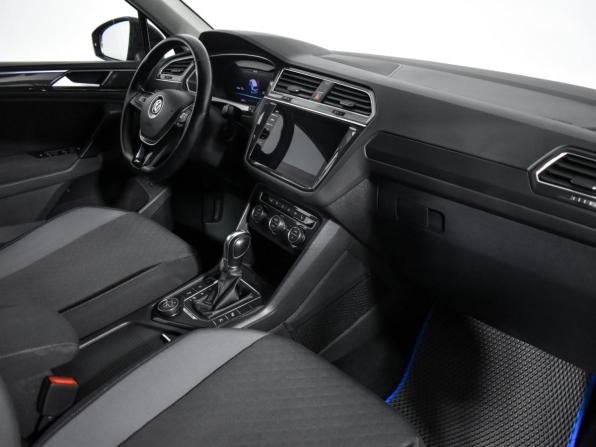 Volkswagen Tiguan II с пробегом 2017 года, цена 2 448 900 рублей, 138706 км, внедорожник, Автокод Объявления