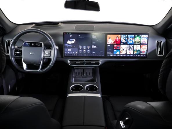 Li Auto (Lixiang) L7 I Рестайлинг с пробегом 2024 года, цена 6 590 000 рублей, 42000 км, внедорожник, Автокод Объявления