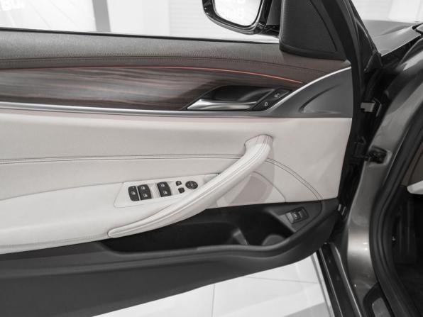 BMW 5 серии VII (G30/G31/G38) с пробегом 2017 года, цена 2 570 000 рублей, 145948 км, седан, Автокод Объявления