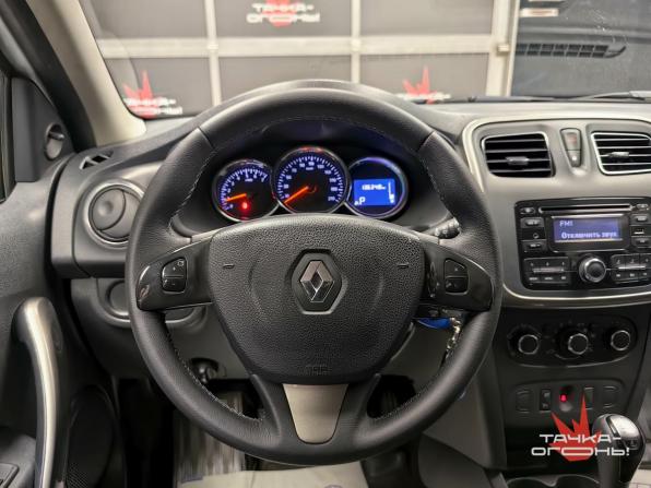 Renault Sandero II с пробегом 2015 года, цена 828 000 рублей, 136000 км, хэтчбек, Автокод Объявления