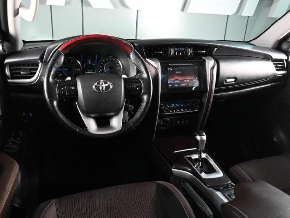 Toyota Fortuner II с пробегом 2019 года, цена 3 250 000 рублей, 134175 км, внедорожник, Автокод Объявления