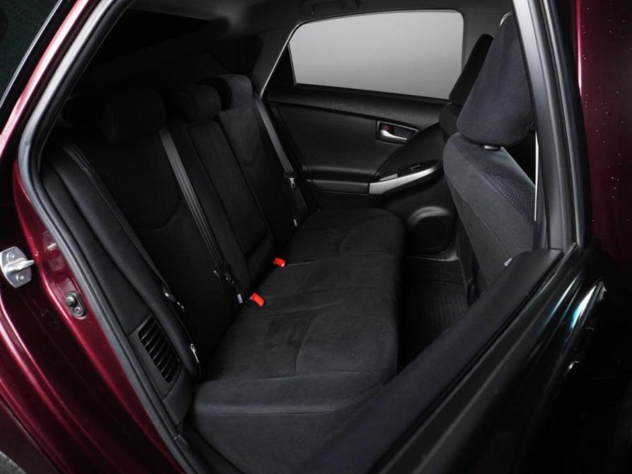 Toyota Prius III Рестайлинг (XW30) Минеральные Воды  - изображение 9