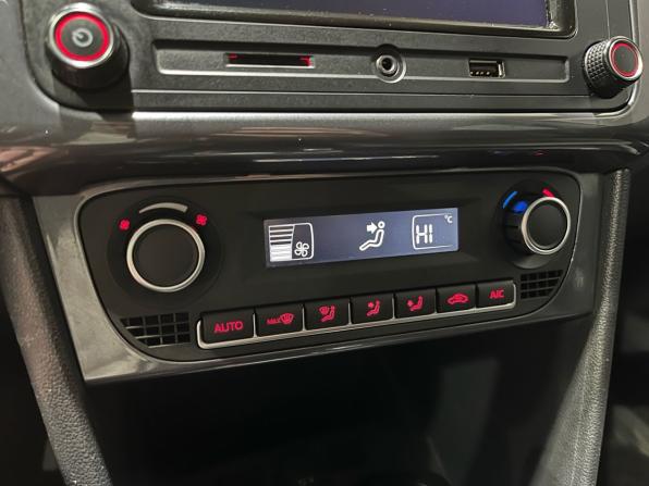 Volkswagen Polo V Рестайлинг с пробегом 2019 года, цена 1 160 000 рублей, 88096 км, седан, Автокод Объявления