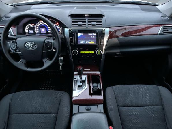 Toyota Camry VII (XV50) с пробегом 2013 года, цена 1 350 000 рублей, 299192 км, седан, Автокод Объявления