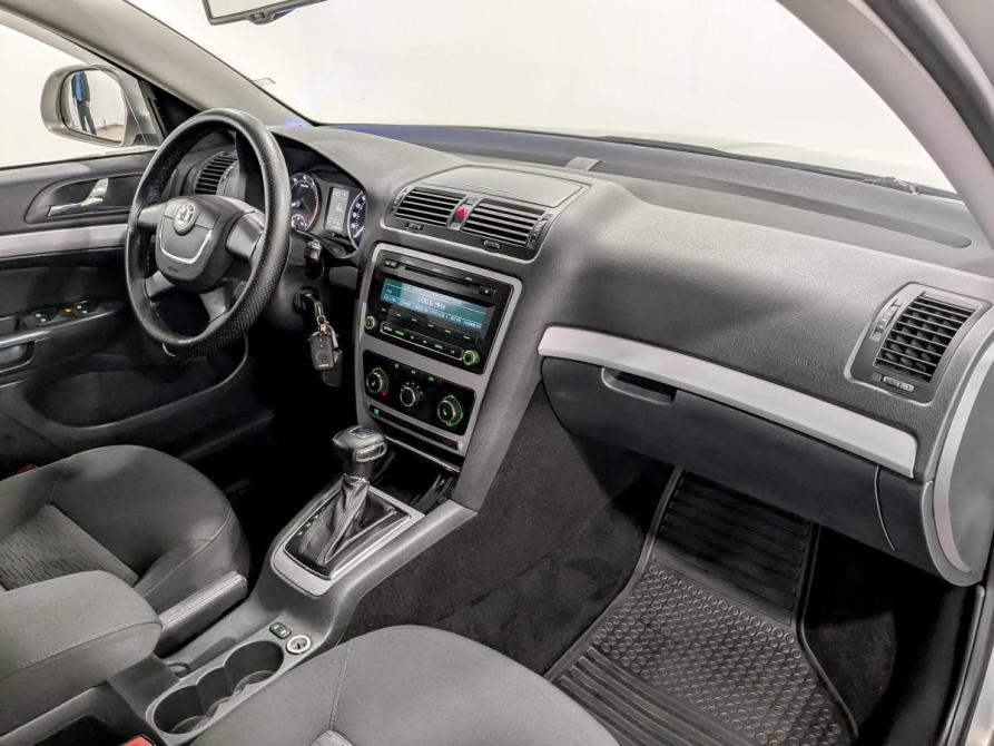 Skoda Octavia II (A5) Рестайлинг Москва  - изображение 11