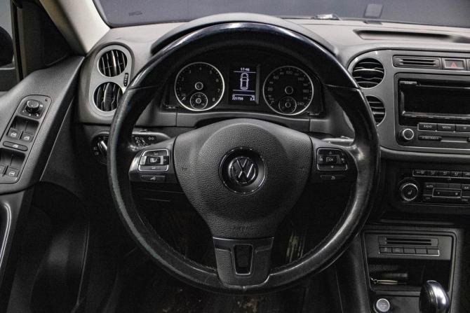 Volkswagen Tiguan I Рестайлинг с пробегом 2013 года, цена 1 459 000 рублей, 221759 км, внедорожник, Автокод Объявления