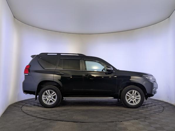 Toyota Land Cruiser Prado 150 Series Рестайлинг 2 с пробегом 2018 года, цена 4 556 500 рублей, 187476 км, внедорожник, Автокод Объявления