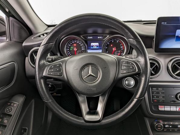 Mercedes-Benz GLA I (X156) Рестайлинг с пробегом 2019 года, цена 2 390 000 рублей, 91530 км, внедорожник, Автокод Объявления