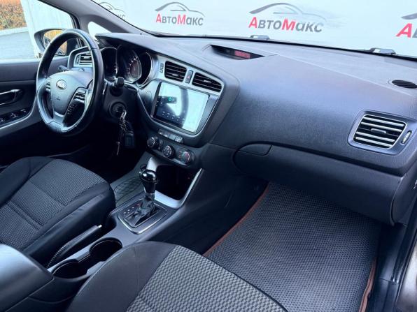 Kia Ceed II с пробегом 2013 года, цена 980 000 рублей, 196957 км, хэтчбек, Автокод Объявления