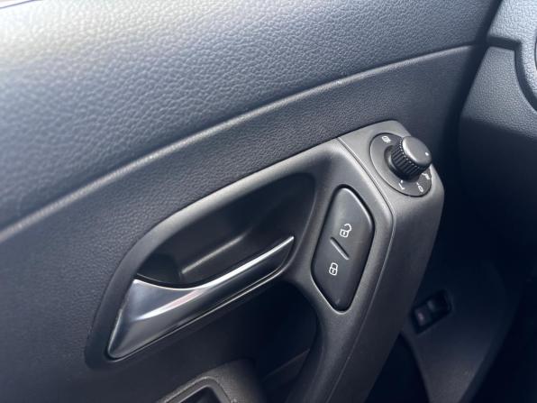 Volkswagen Polo V с пробегом 2015 года, цена 1 099 000 рублей, 70836 км, седан, Автокод Объявления