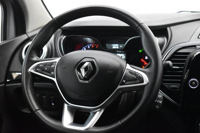 Renault Kaptur I Рестайлинг с пробегом 2021 года, цена 1 480 000 рублей, 113403 км, внедорожник, Автокод Объявления