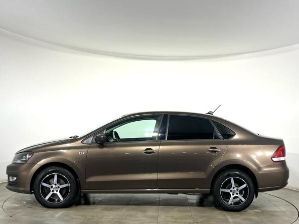 Volkswagen Polo V Рестайлинг с пробегом 2017 года, цена 1 100 000 рублей, 109087 км, седан, Автокод Объявления