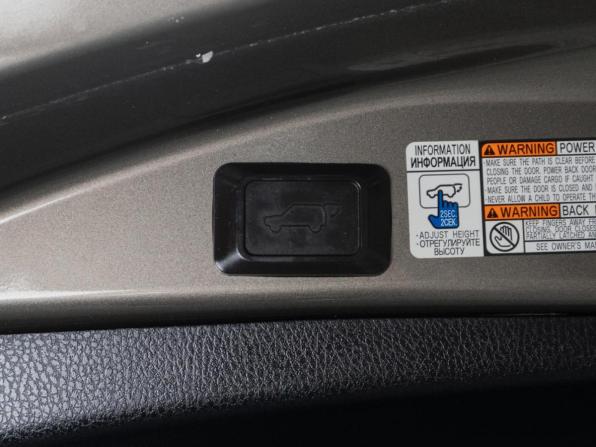 Toyota RAV4 IV (XA40) с пробегом 2014 года, цена 2 500 000 рублей, 141768 км, внедорожник, Автокод Объявления